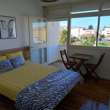 Hotel Savana House Peniche Extérieur photo
