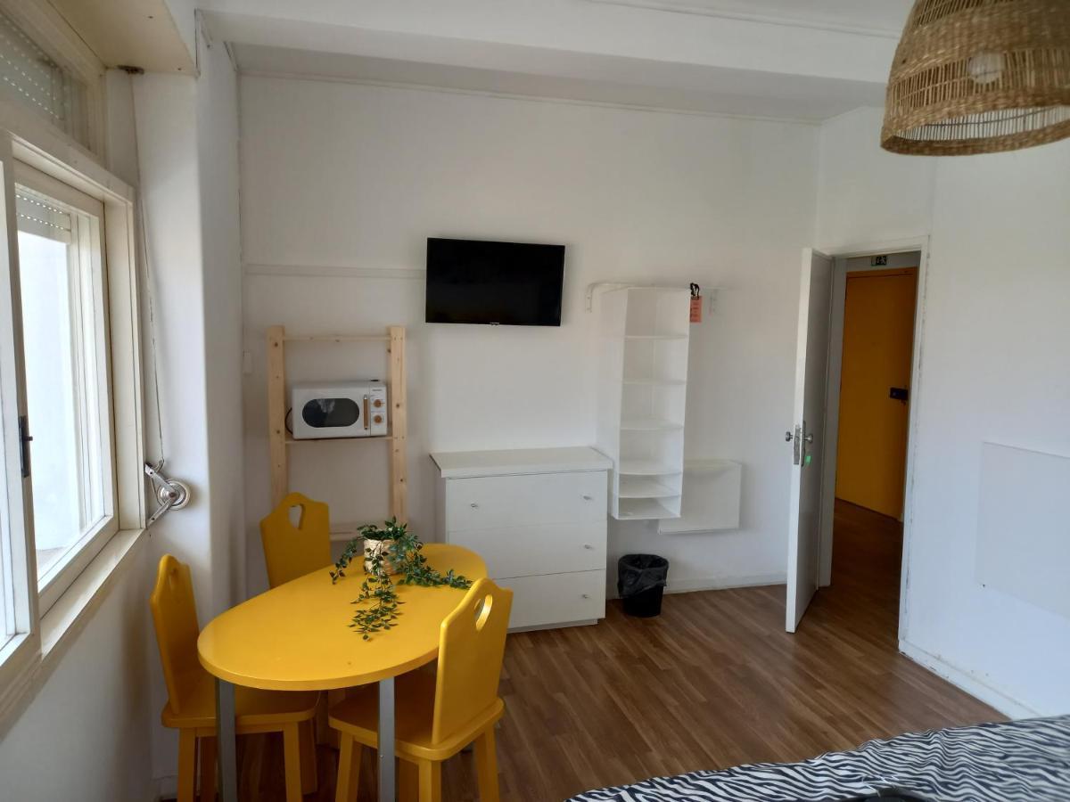 Hotel Savana House Peniche Extérieur photo